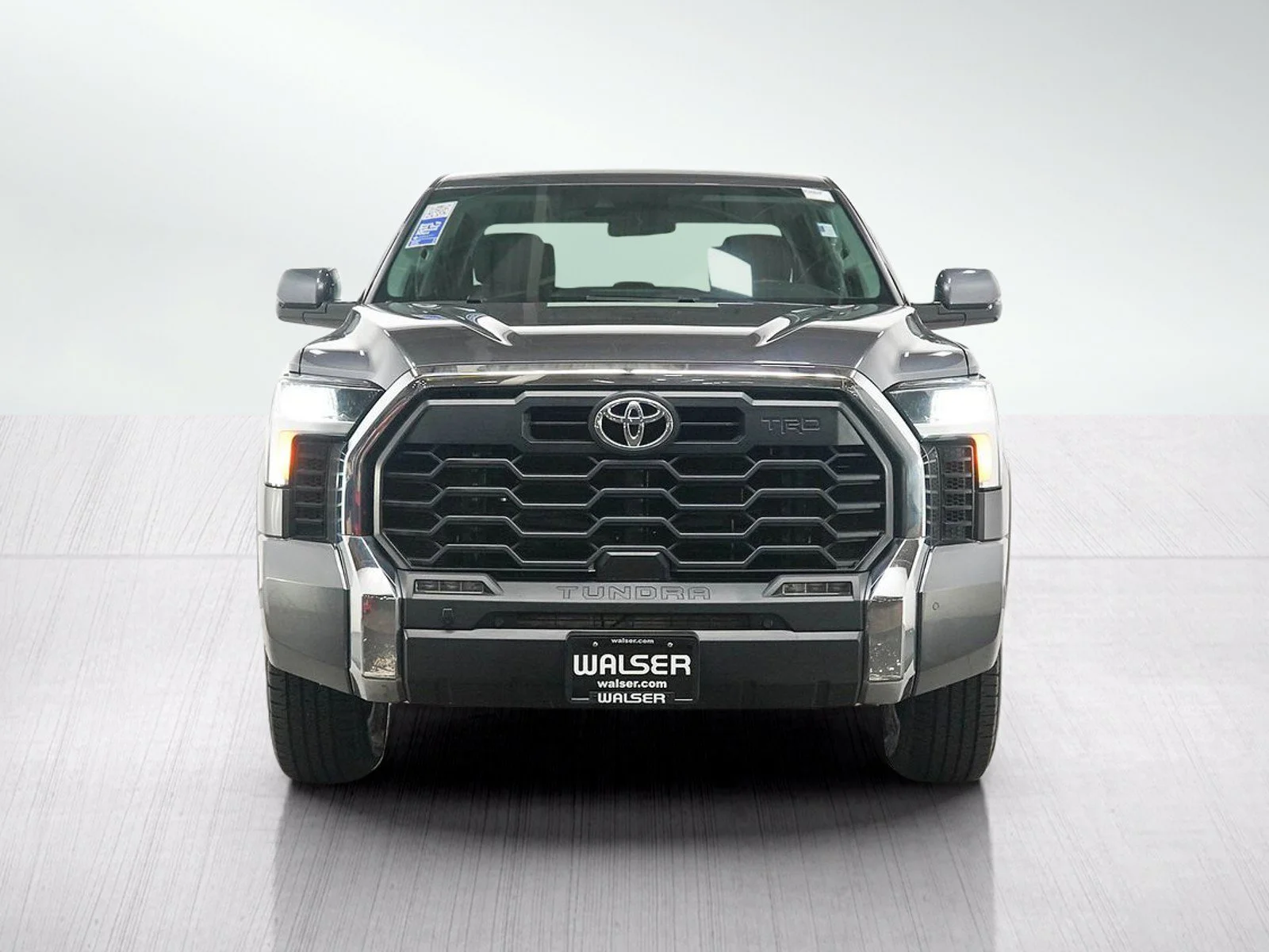 Used 2022 Gunmetal Toyota SR5 image 9