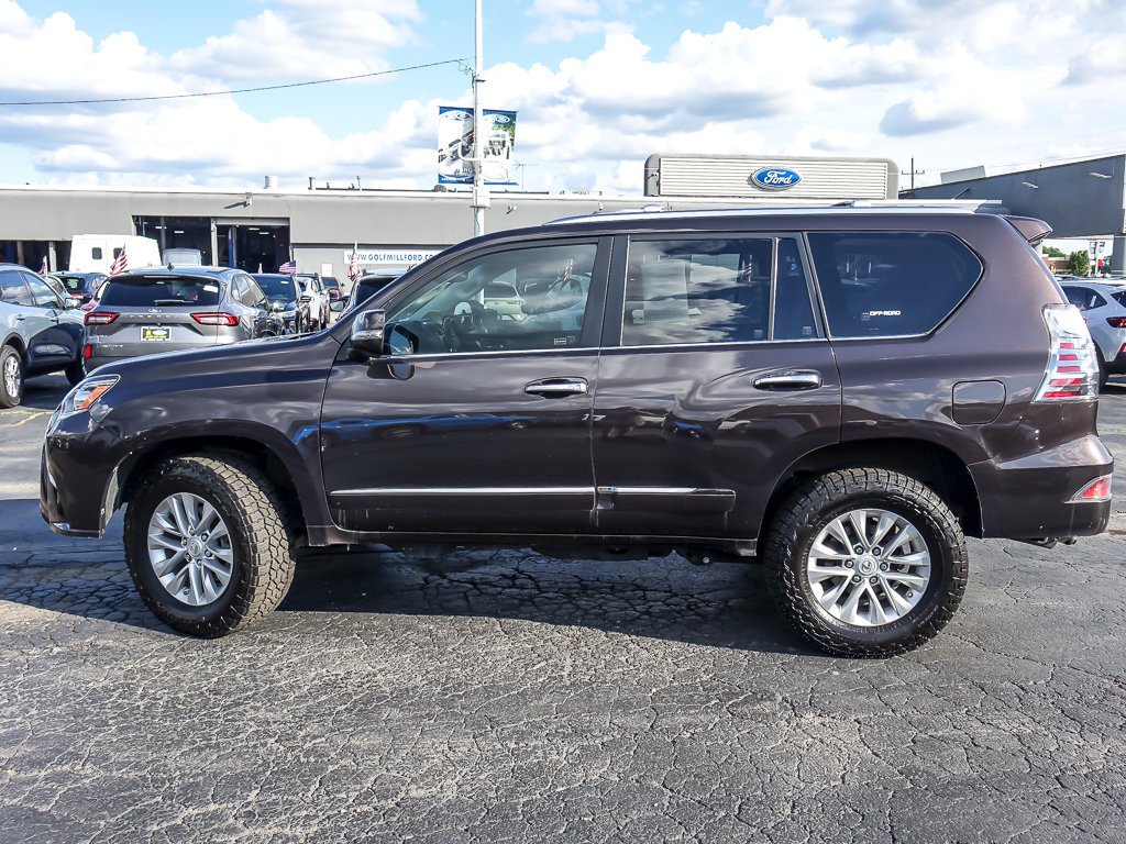 Used 2018 Red Lexus 460 image 5
