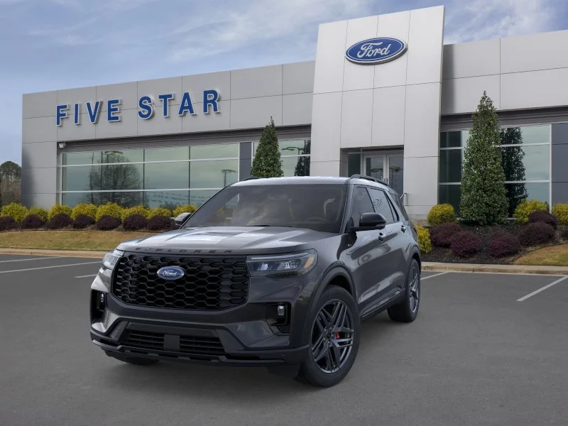 New 2026 Agate Black Metallic Ford ST-Line image 3