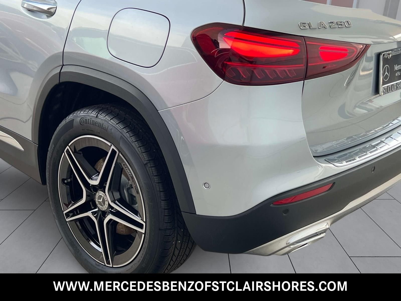 New 2026 Cirrus Silver Metallic Mercedes-Benz GLA 250 image 3