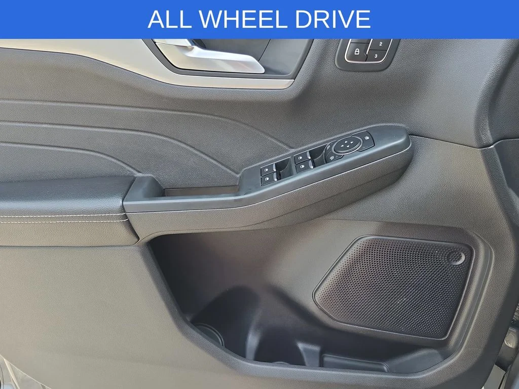 Certified Used 2024  Ford Platinum image 23