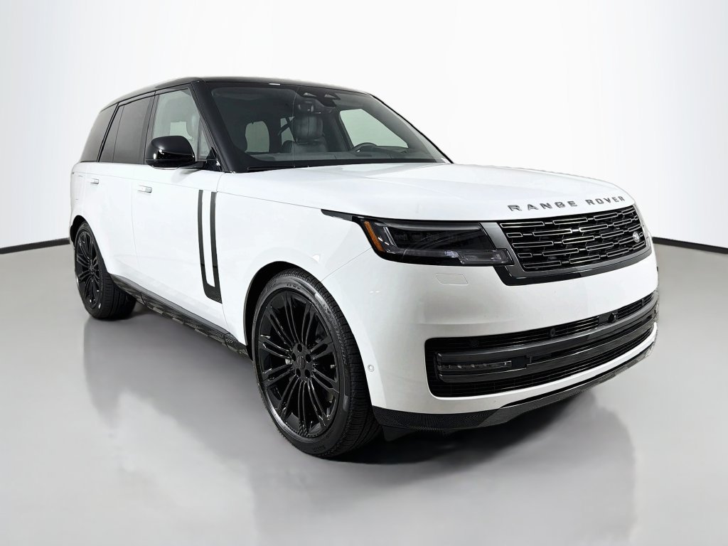 New 2026 White Land Rover SE image 3