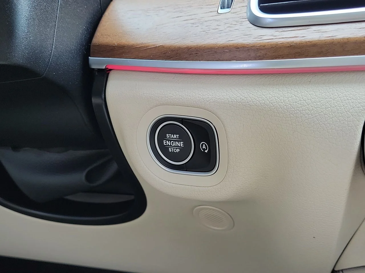 Certified Used 2023  Mercedes-Benz GLE 350 image 19