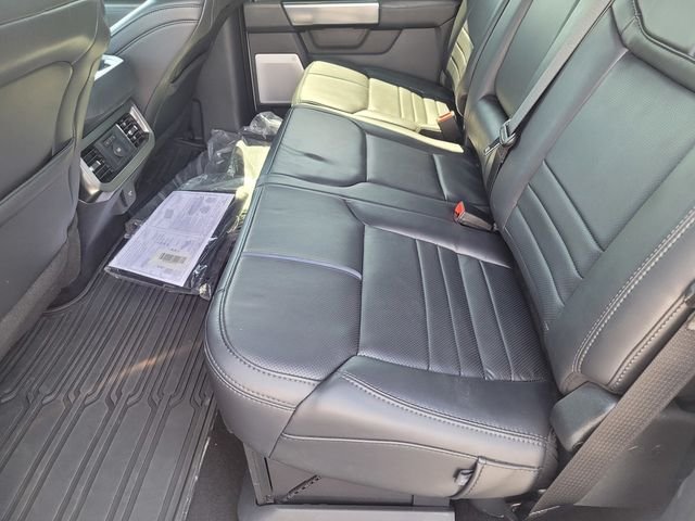 2025 Ford F-350 Super Duty Platinum - Photo 6
