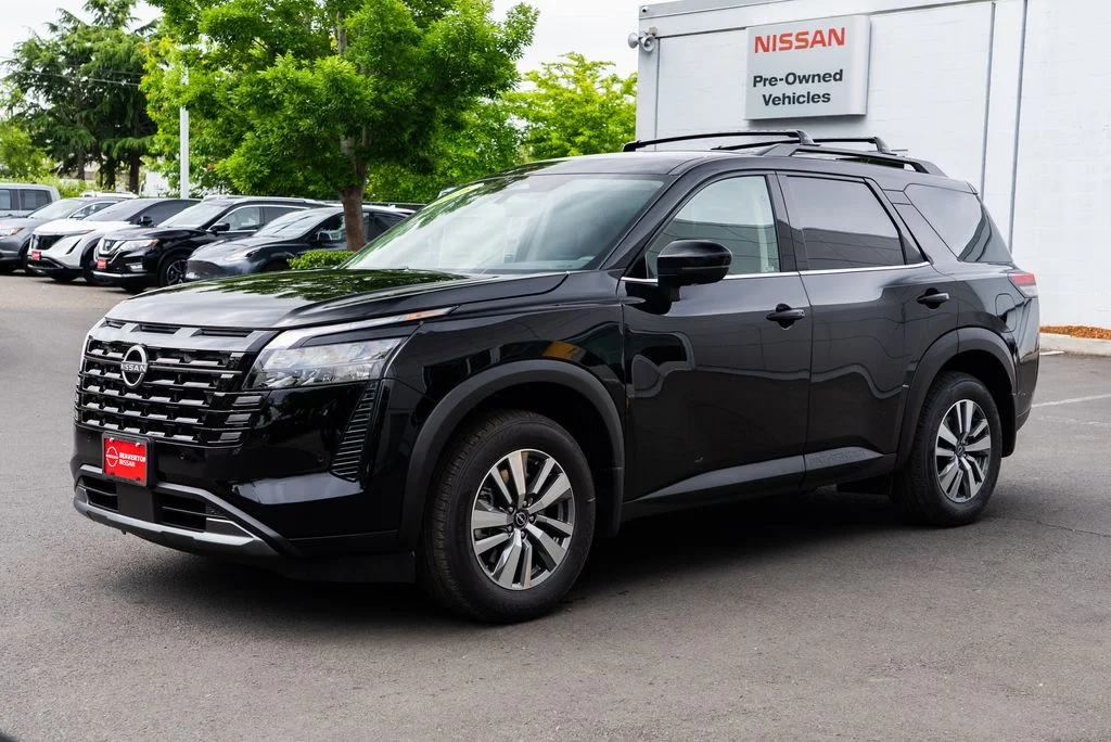 New 2026 Super Black Nissan SL image 3