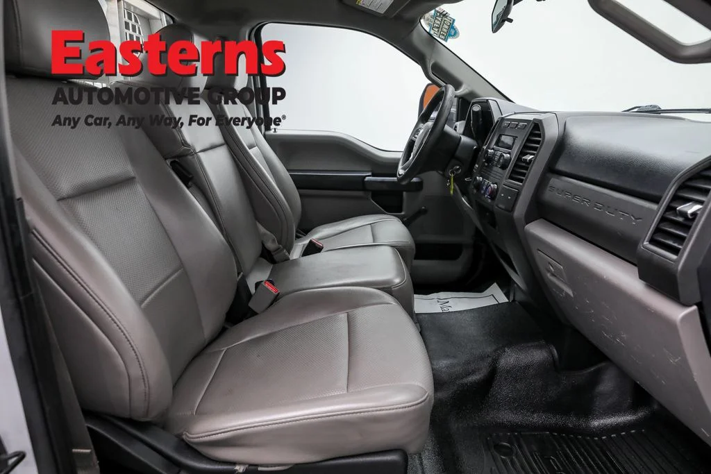 Used 2017 White Ford XL image 18