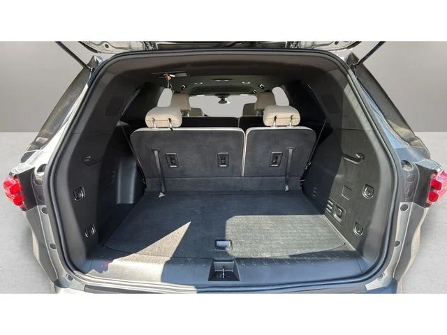 Used 2023 Gray Chevrolet LS image 31