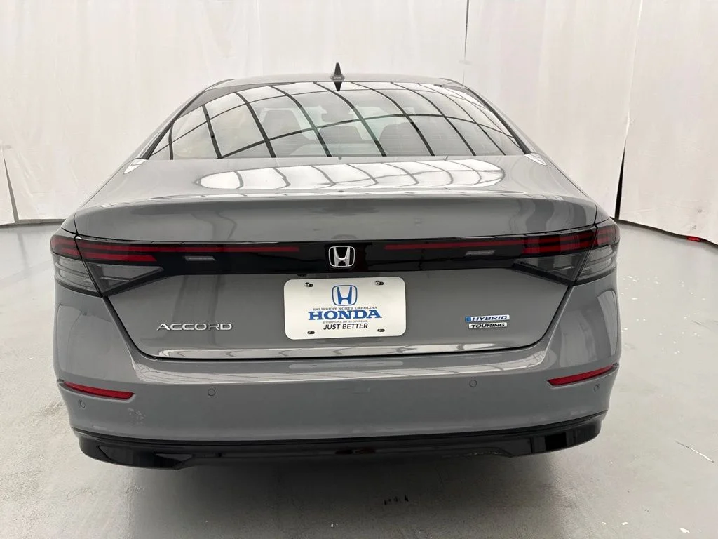 New 2026 Urban Gray Pearl Honda Touring image 7