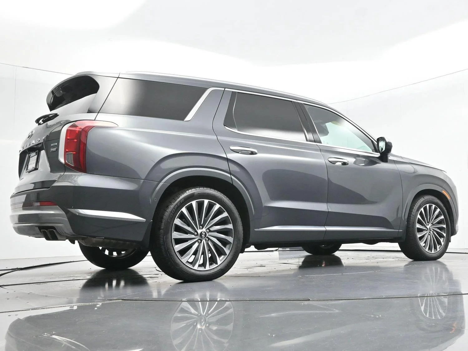 Used 2023 Steel Graphite Hyundai Calligraphy image 57