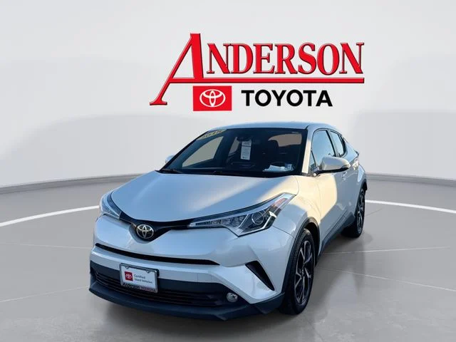 2018 Toyota C-HR XLE Premium's photo