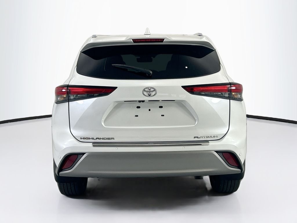 Used 2023 Pearl Toyota Platinum image 6
