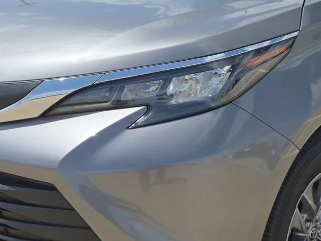 New 2026  Toyota LE image 7