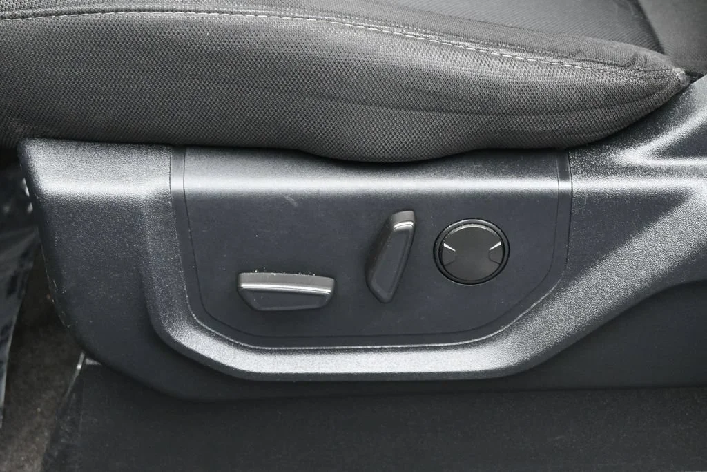 Used 2020 Black Ford XL image 12
