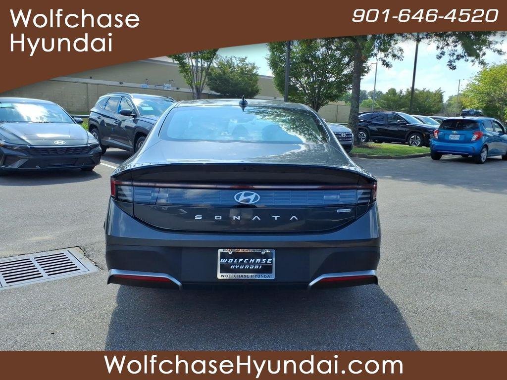 New 2026 Gray Hyundai Blue image 4