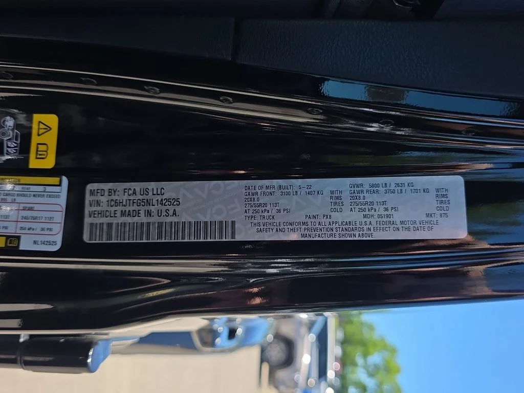 Used 2022 Black Jeep Overland image 21