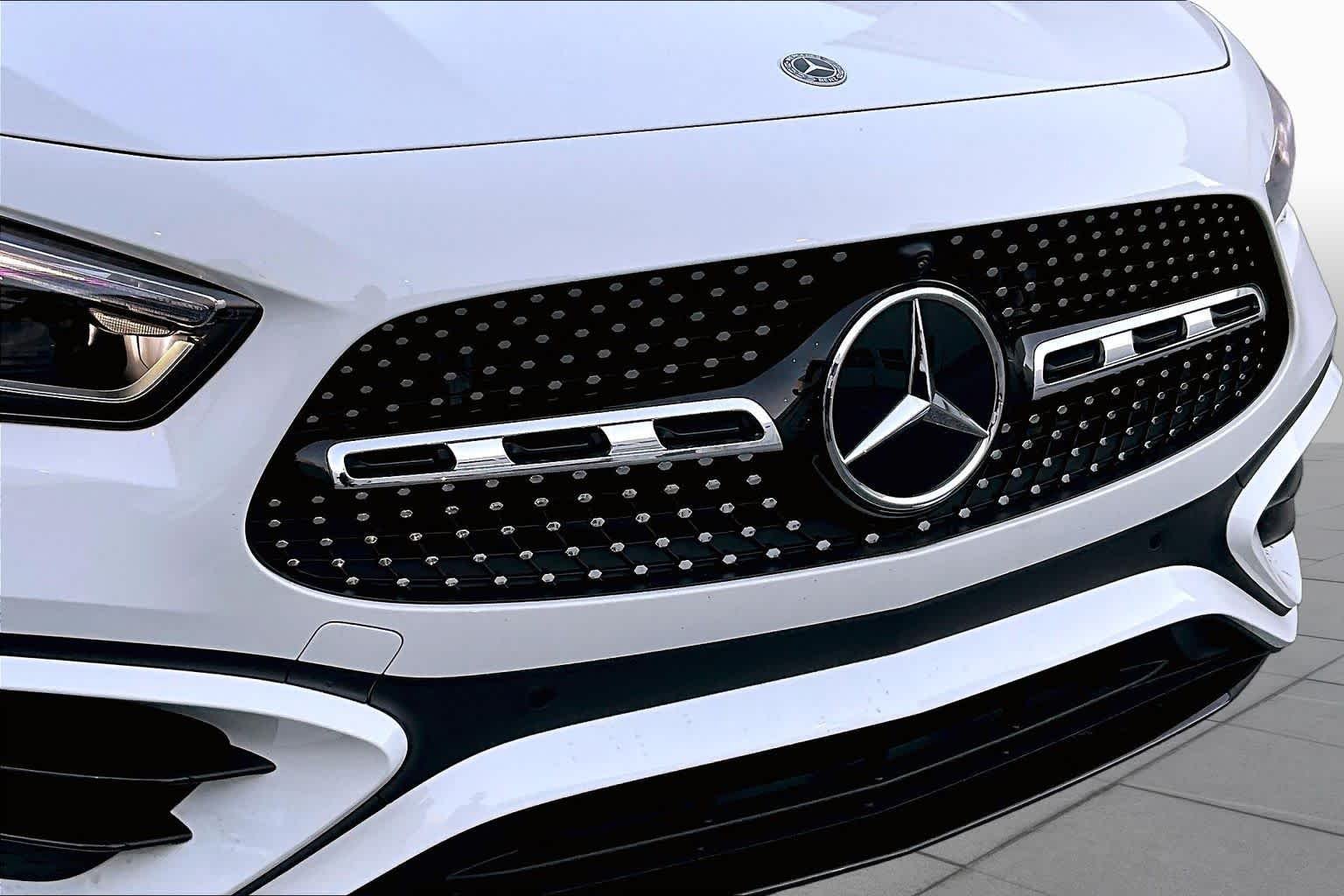 Used 2026 Polar White Mercedes-Benz GLA 250 image 29
