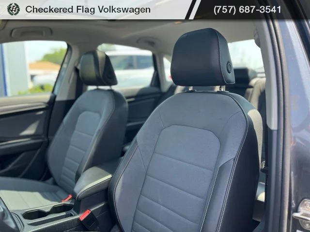 Used 2025 Platinum Gray Metallic Volkswagen 1.5T SE image 20