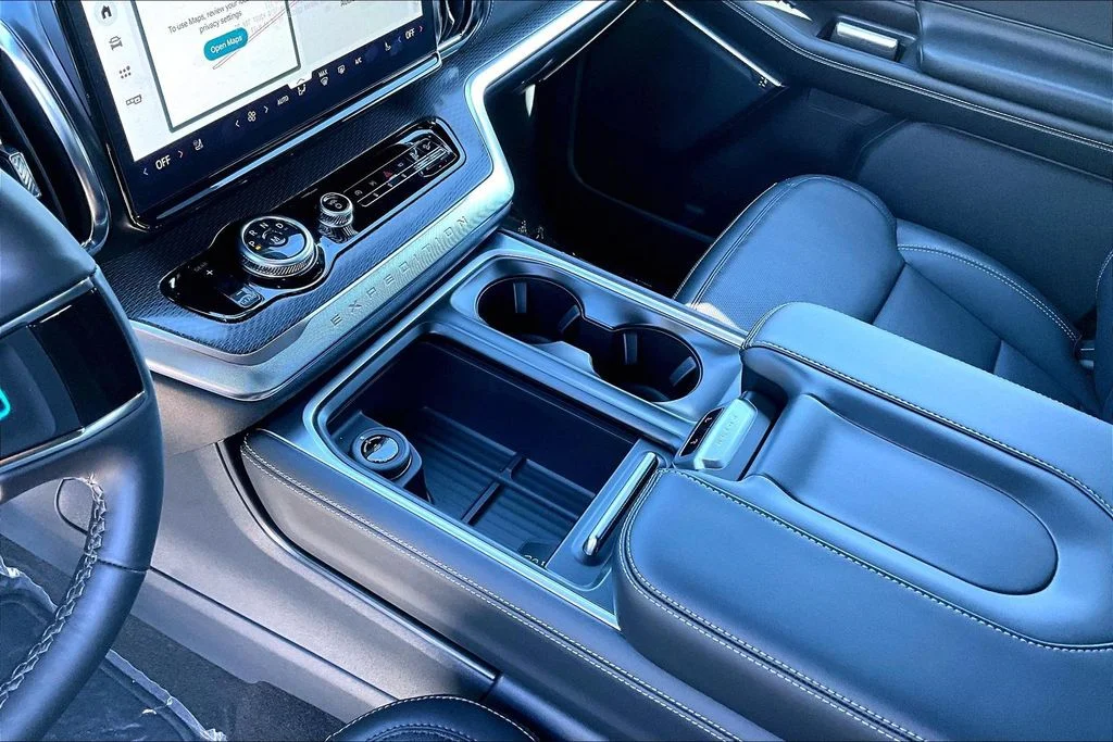 New 2026 White Ford MAX Platinum® image 24