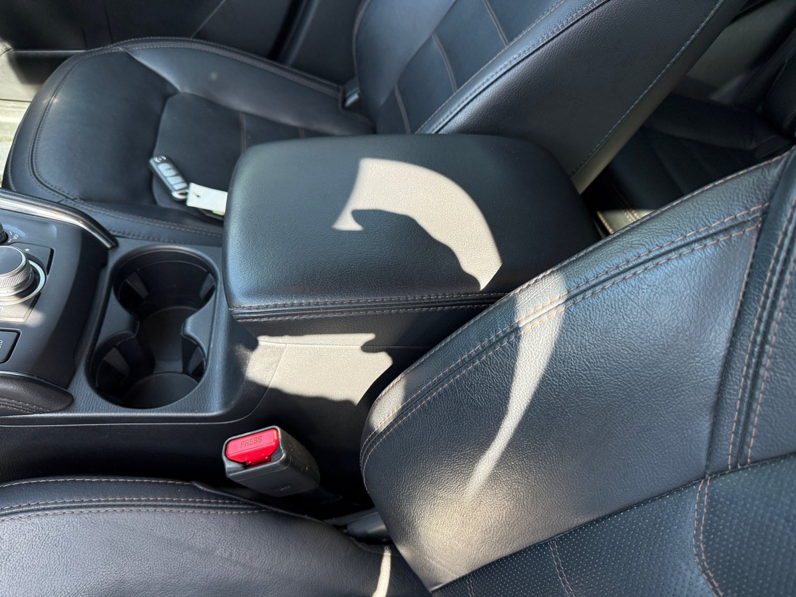 Used 2019 Crystal Blue Mazda Grand Touring image 14