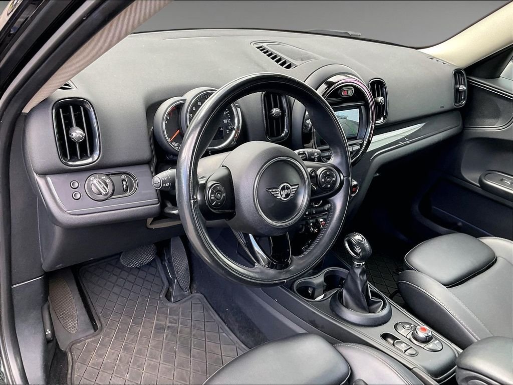 Used 2019 Midnight Black Metallic MINI  image 8