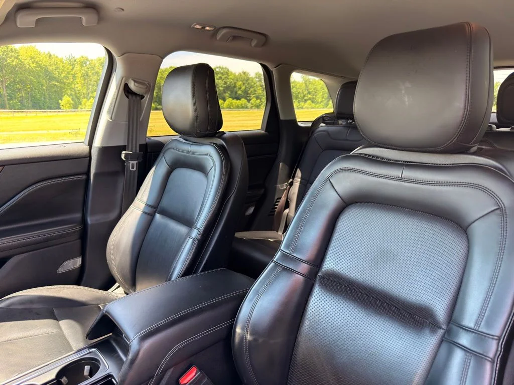 Used 2020 Silver Lincoln Standard image 25