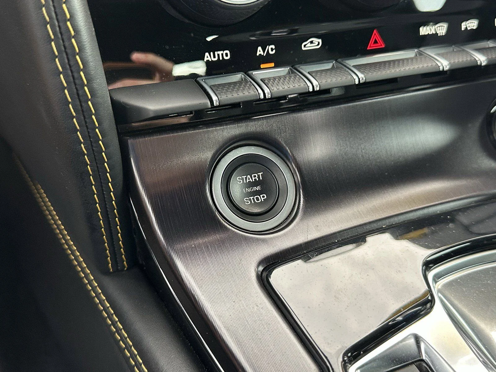 Used 2018 Black Jaguar 400 Sport image 22