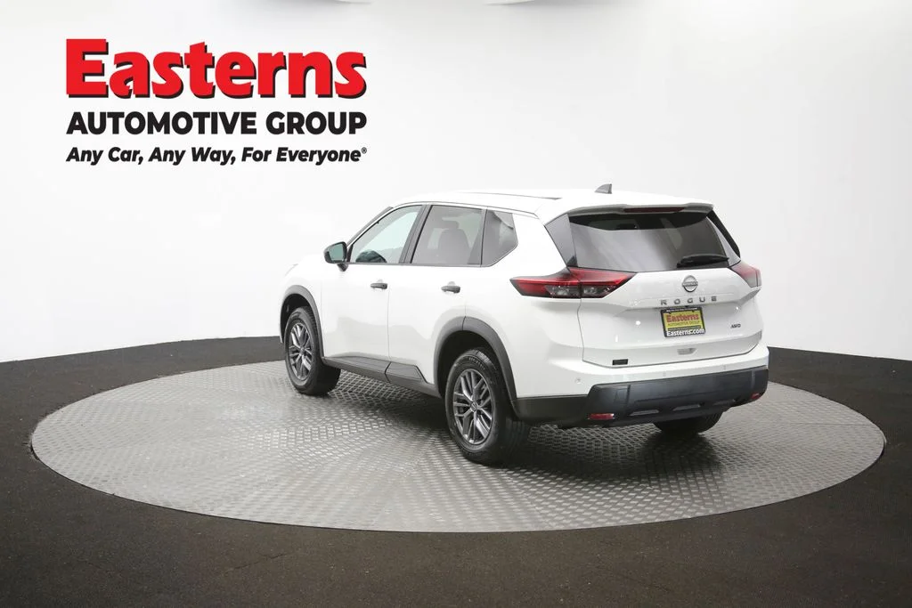 Used 2024 White Nissan S image 65