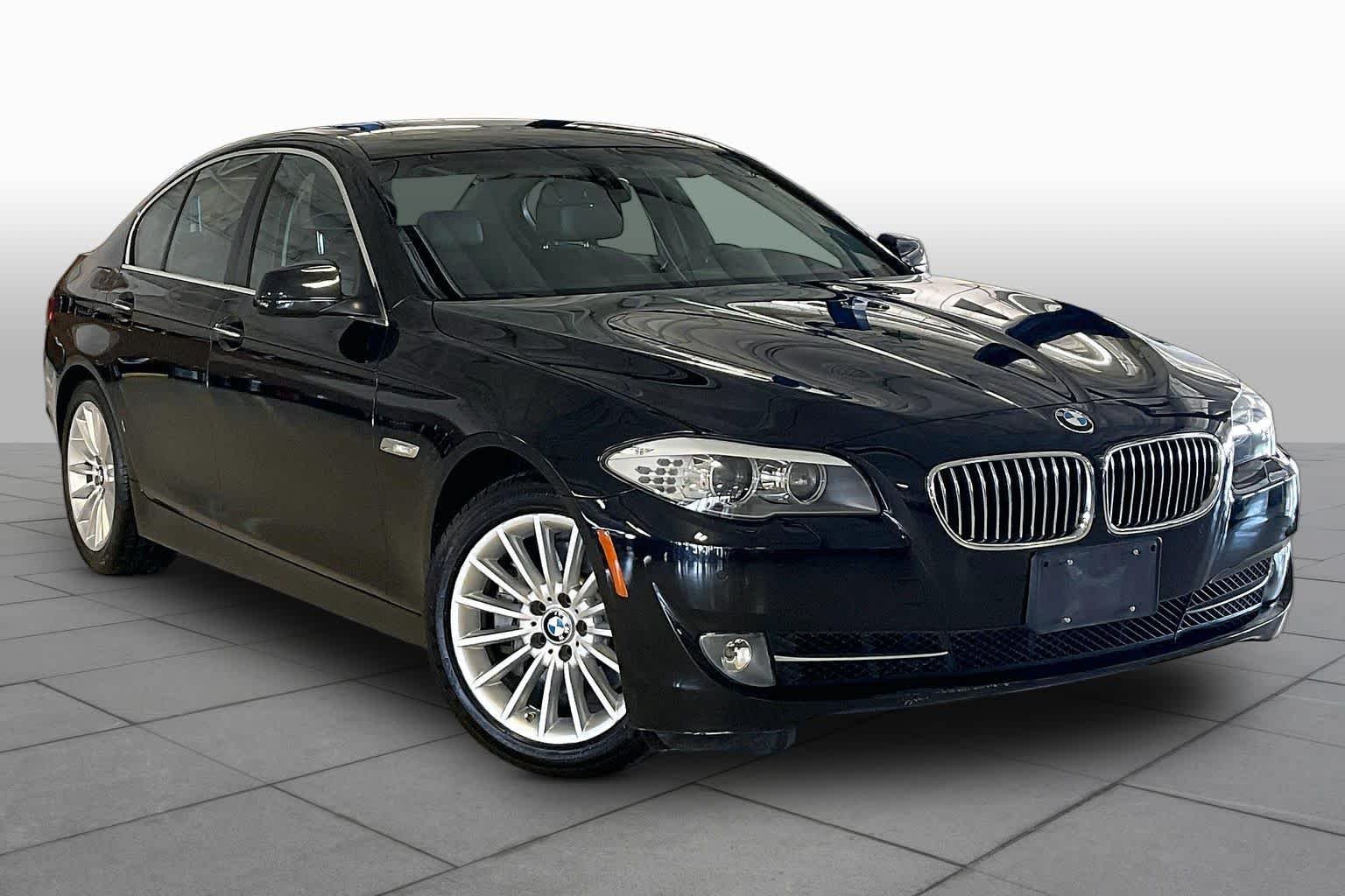 Used 2012 Black Sapphire Metallic BMW 535i xDrive image 2