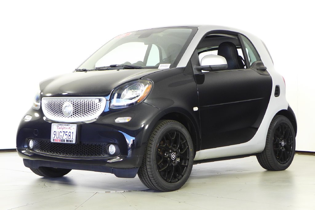 Used 2016 smart fortwo prime with VIN WMEFJ5DA1GK059159 for sale in Santa Ana, CA
