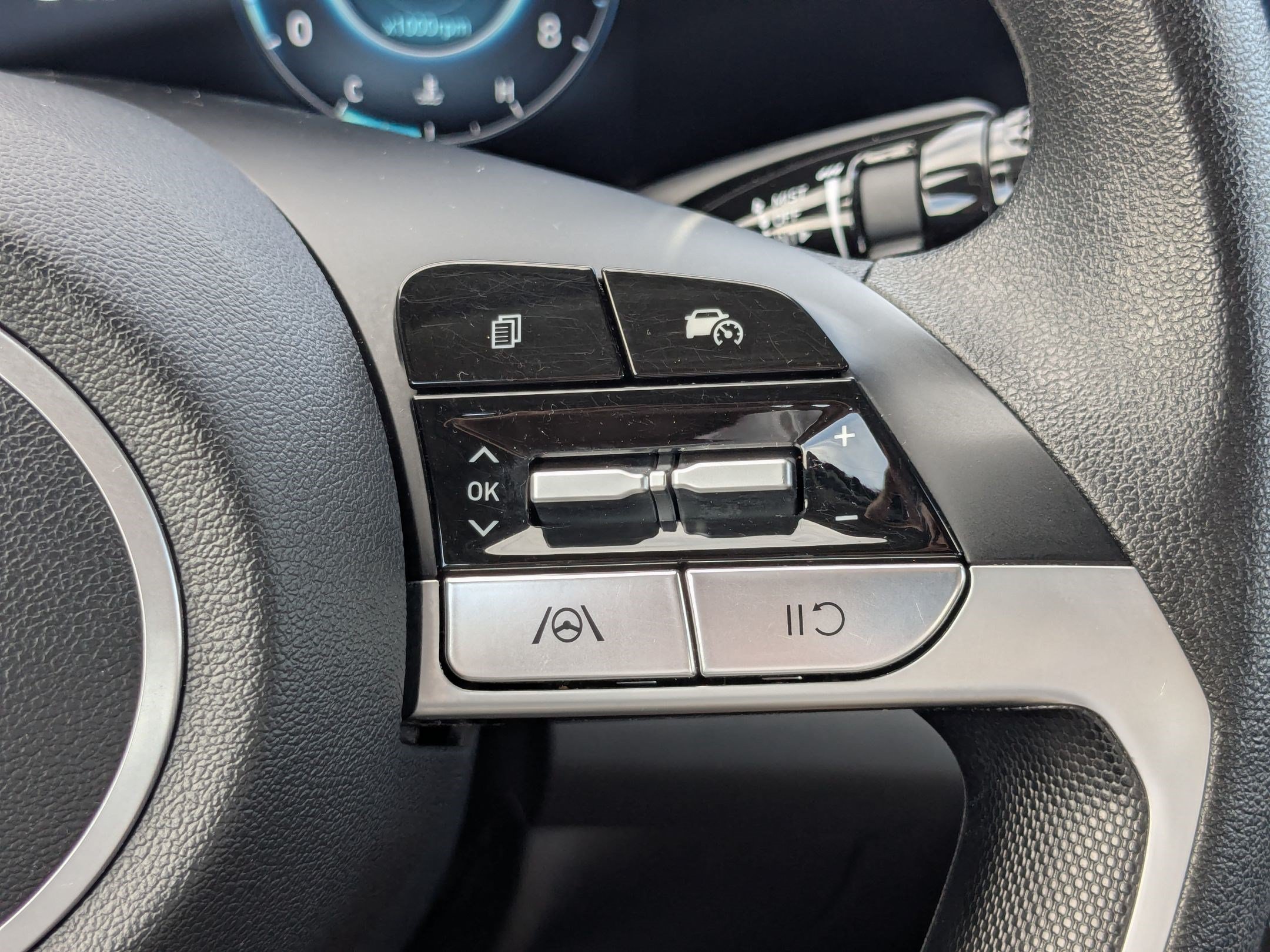 Certified Used 2024 Ecotronic Gray Hyundai SEL image 18