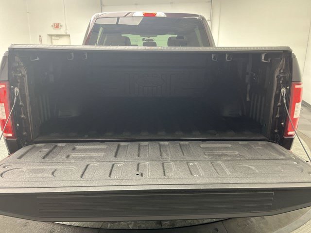 Used 2018 Magma Red Ford XL image 27