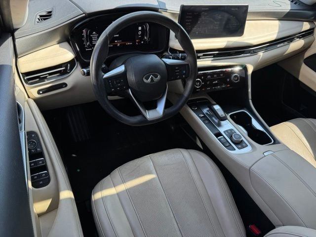 Used 2022 Gray INFINITI LUXE image 13