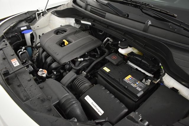 Used 2024 White Kia LX image 45