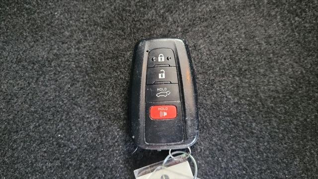 Certified Used 2019 RUBY FLARE PEARL Toyota  image 28
