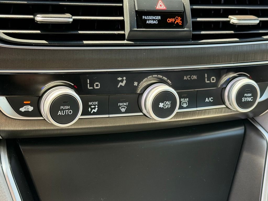 Used 2018 Gray Honda LX image 18