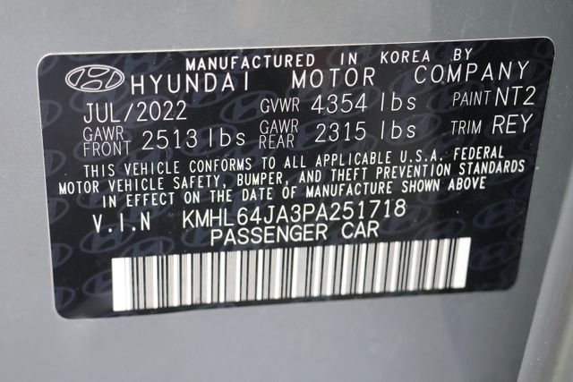 Used 2023 Gray Hyundai SEL image 29