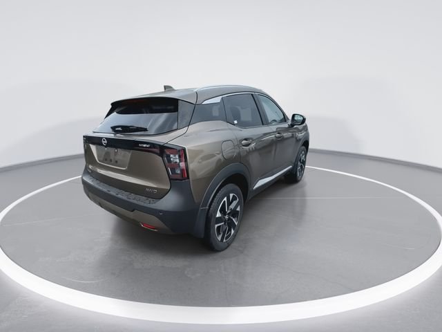 Used 2025 Brown Nissan SV image 9