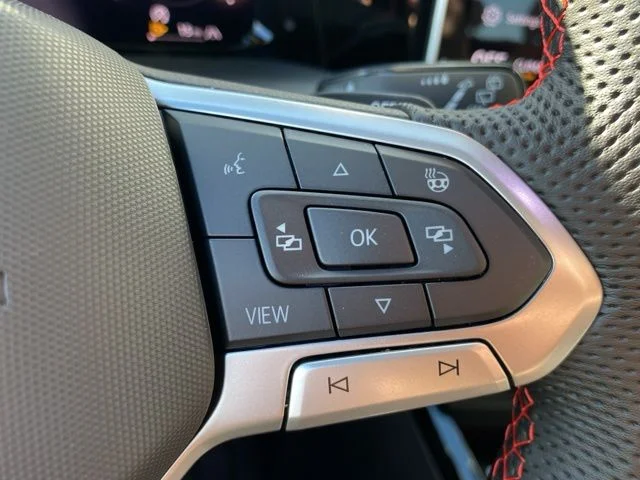 2025 Volkswagen Golf GTI SE - Photo 24