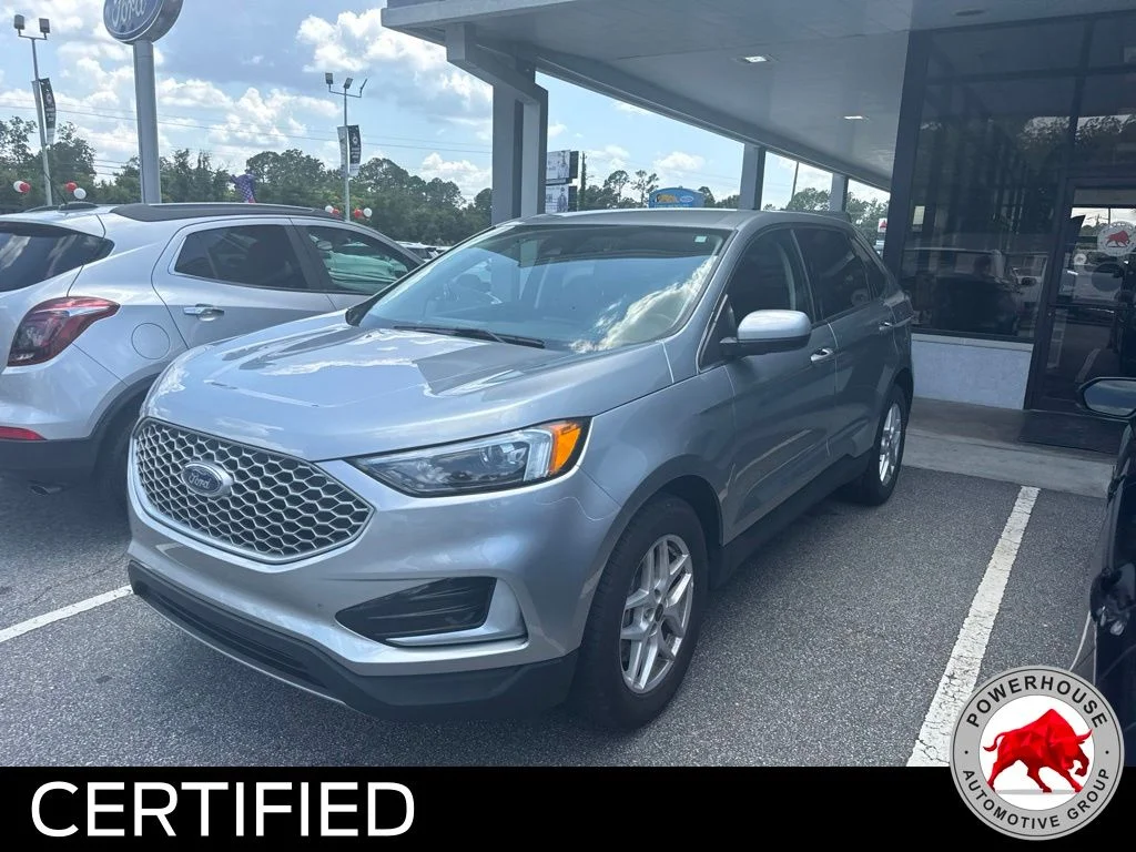 Used 2024 Silver Ford SEL image 21
