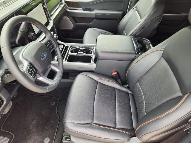 New 2026 Star White Metallic Tri-Coat Ford F-250® Lariat® image 32