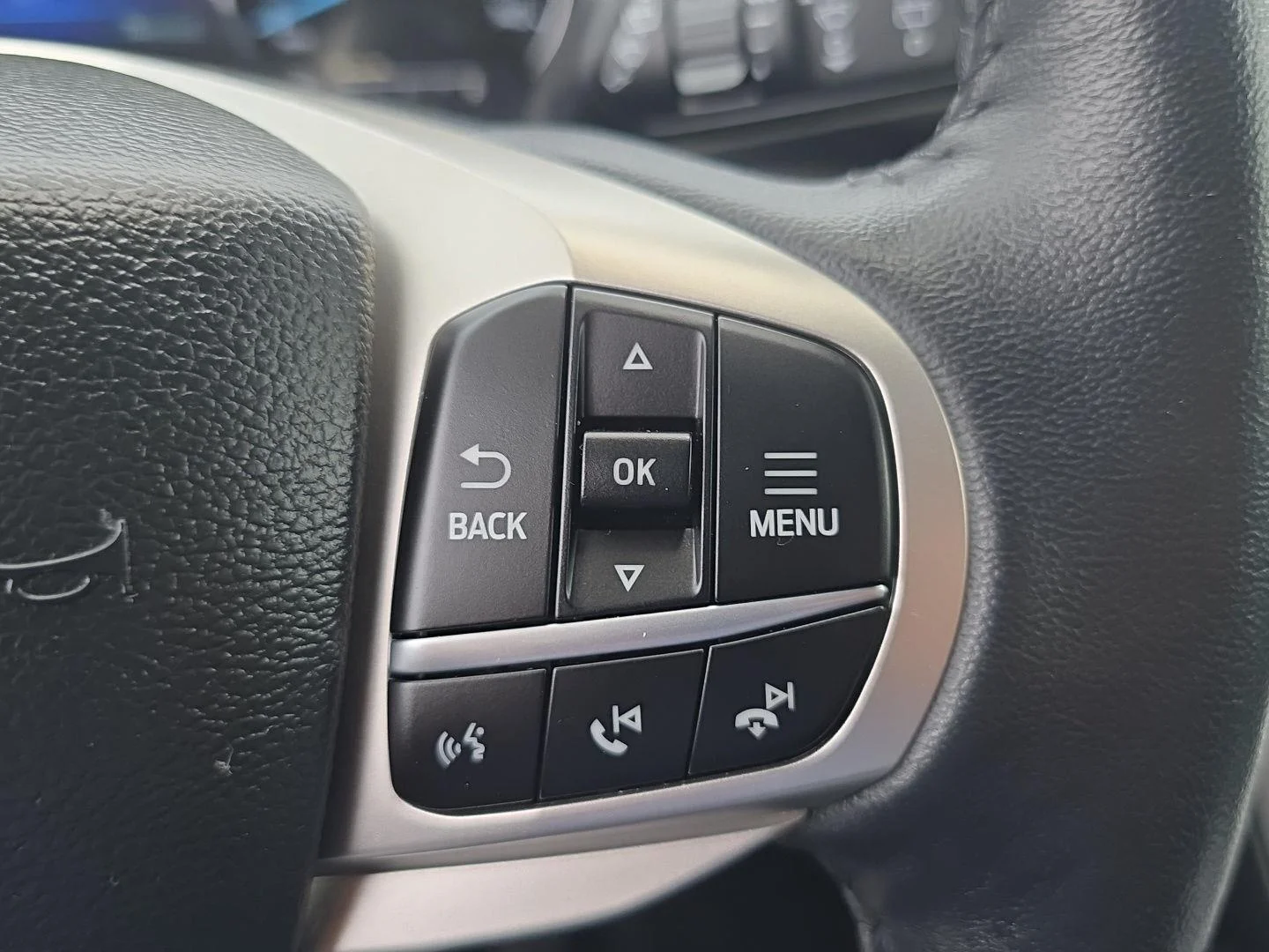 Used 2023 Agate Black Ford XLT image 16