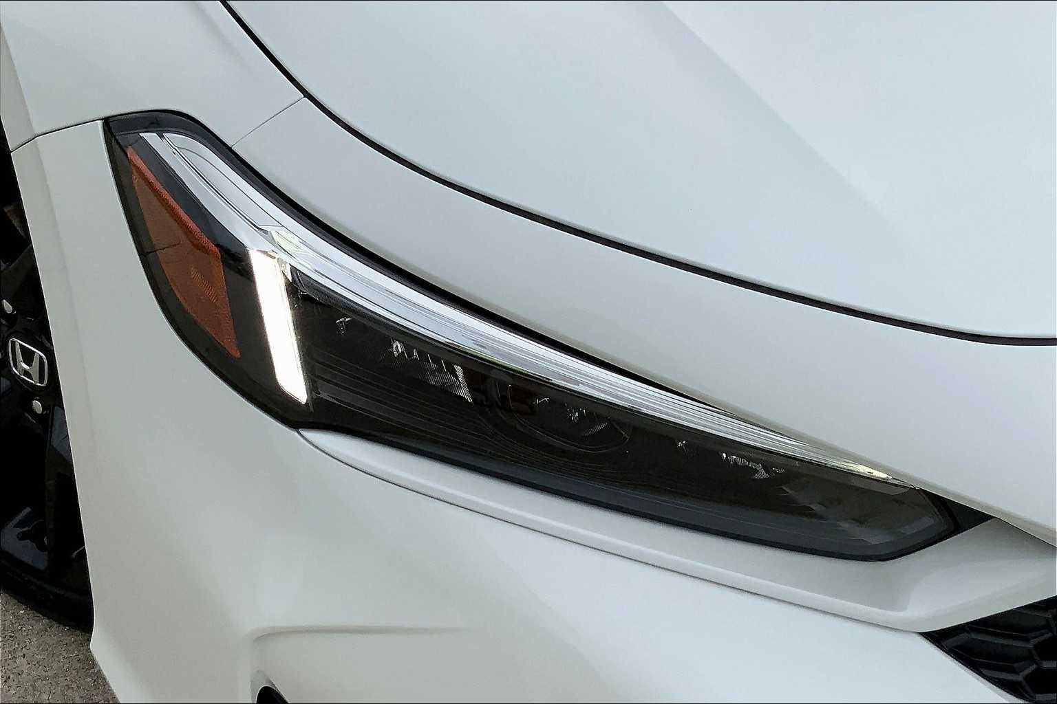 2026 Honda Civic Hatchback Sport - Photo 13