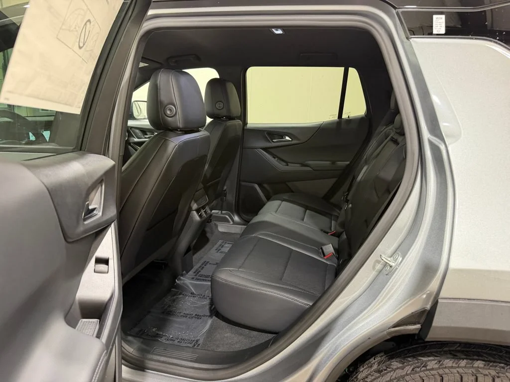 2027 Chevrolet Equinox LT - Photo 32
