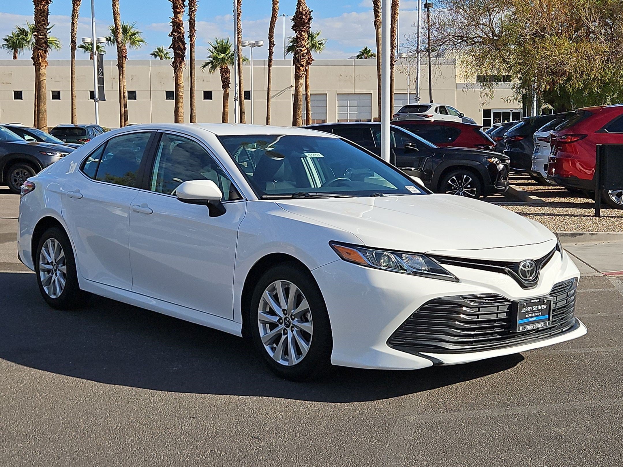 Used 2019 White Toyota LE image 7