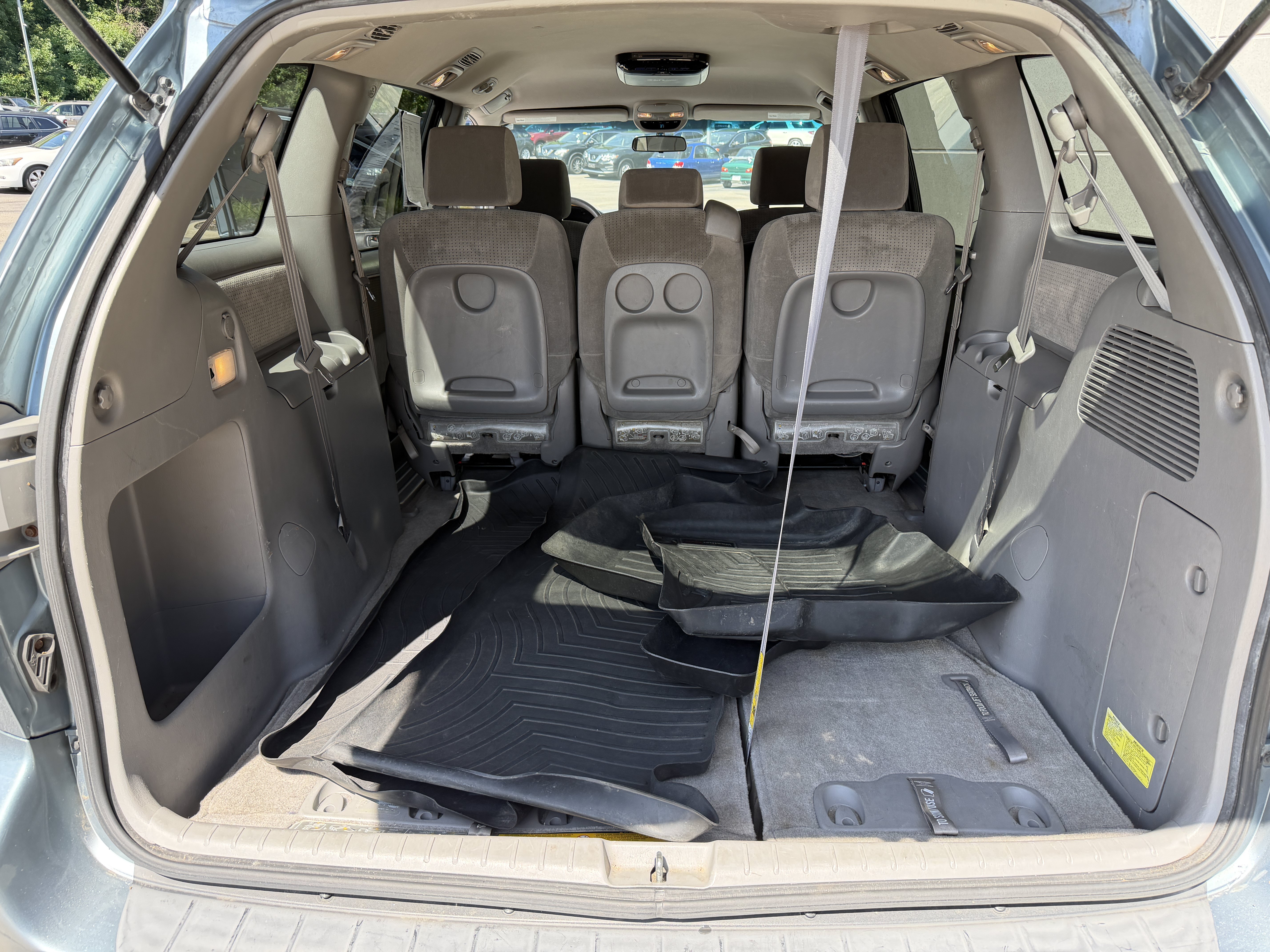 Used 2007 Blue Toyota CE image 7