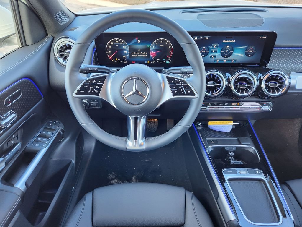 New 2026 Polar White Mercedes-Benz GLB 250 4MATIC® image 17