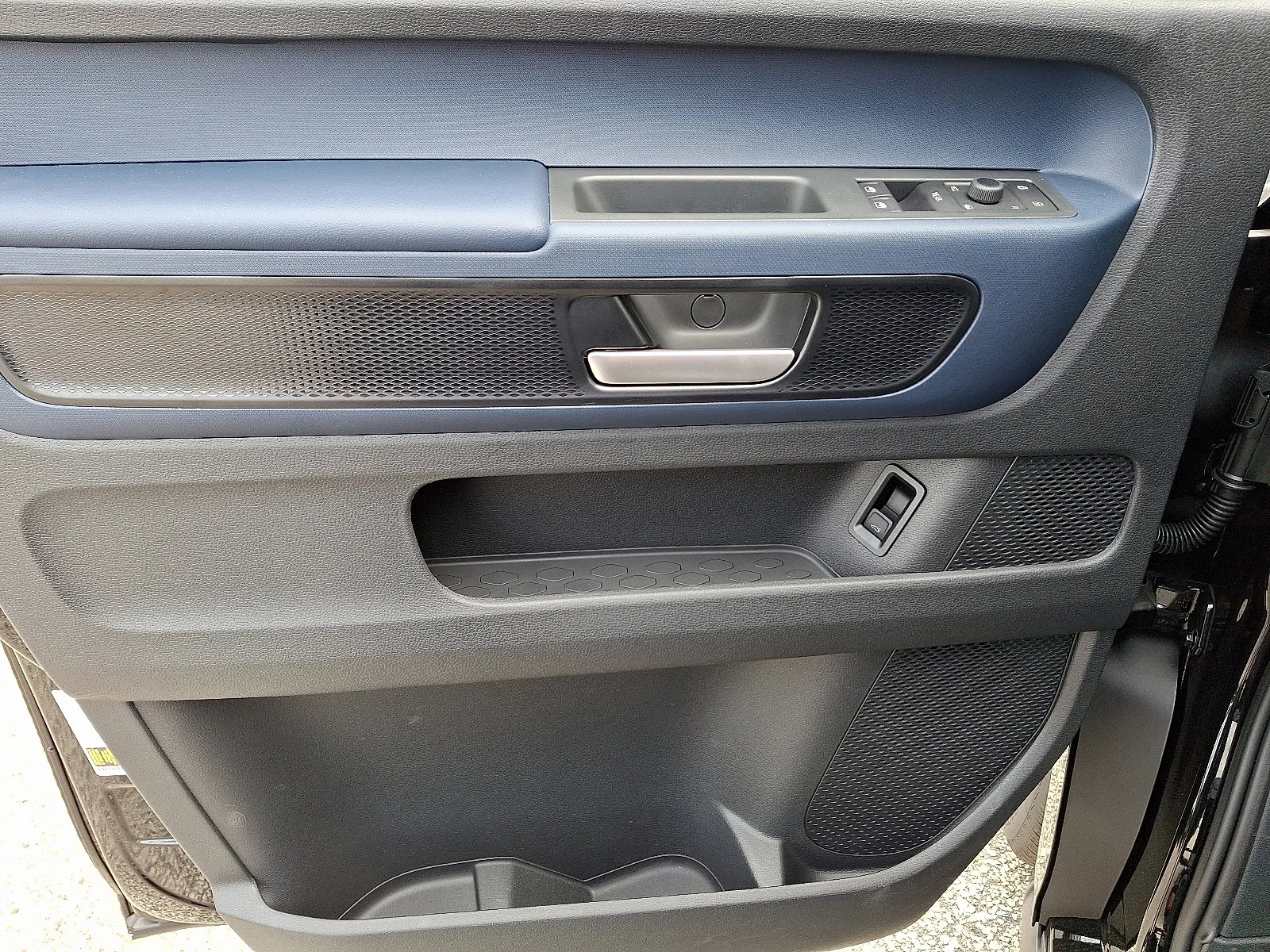2025 Volkswagen ID. Buzz PRO S - Photo 9