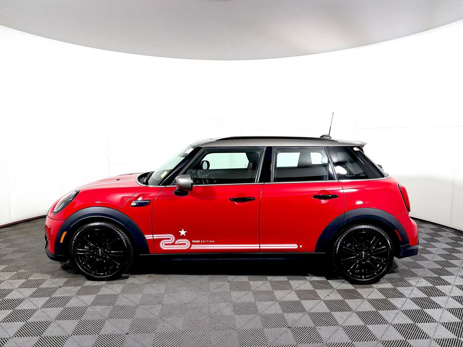 Used 2023 Chili Red MINI Cooper S image 4