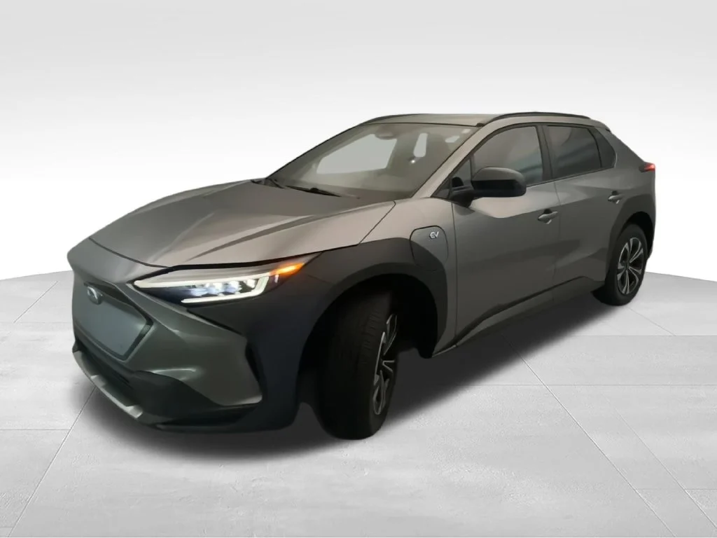 Used 2025 Carbon Subaru Premium image 8