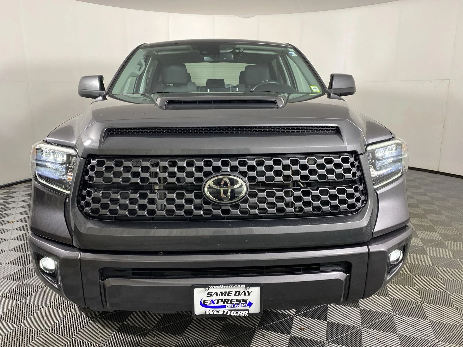 Used 2021 Magnetic Gray Metallic Toyota SR5 image 6
